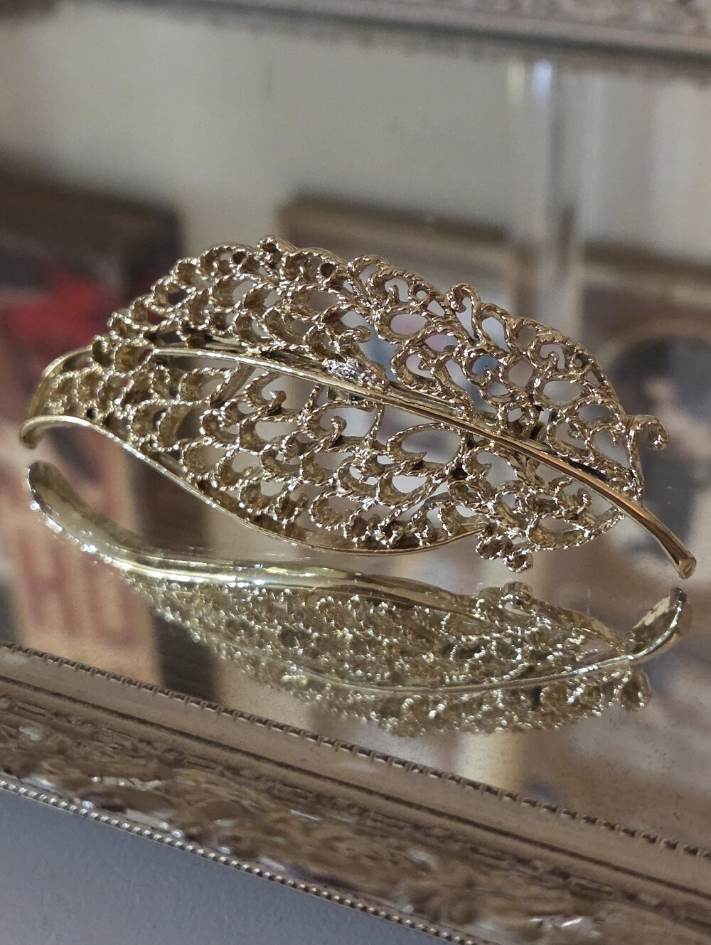 Vintage Gold Tone Filigree Brooch
